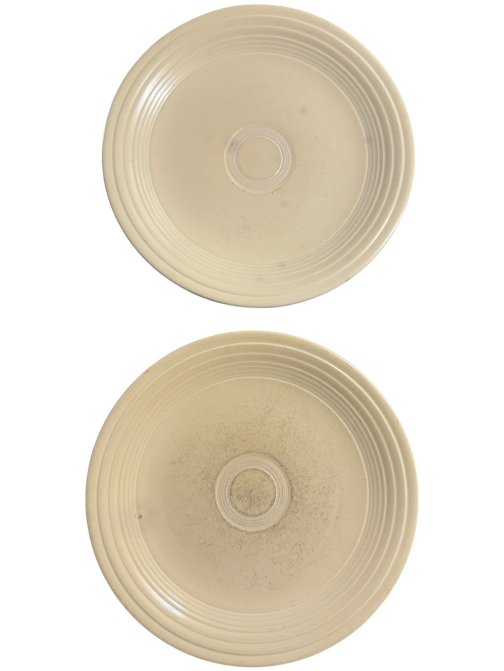 VTG Fiesta Butter Yellow 9.5" Dinner Plates - Set of 2